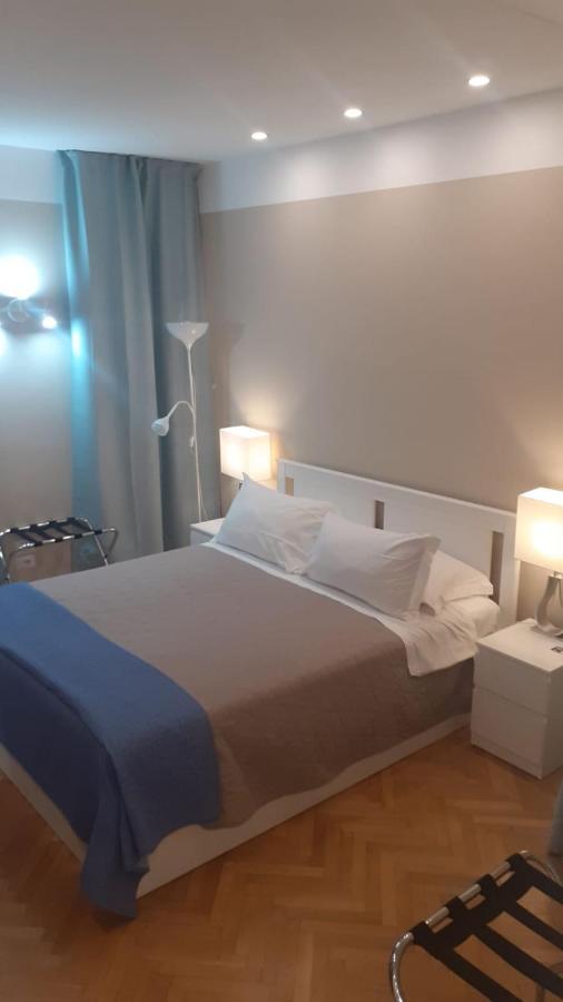 Pescara Centro Luxury Suite II Deluxe Rooms ภายนอก รูปภาพ