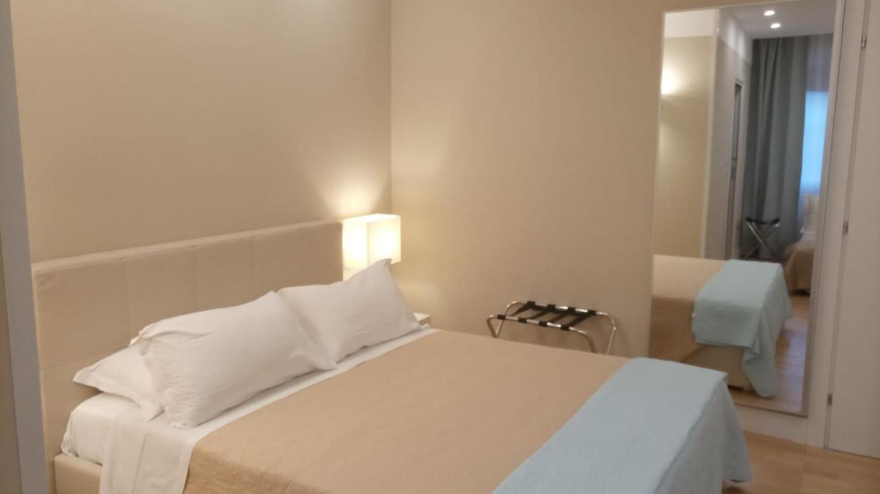 Pescara Centro Luxury Suite II Deluxe Rooms ภายนอก รูปภาพ
