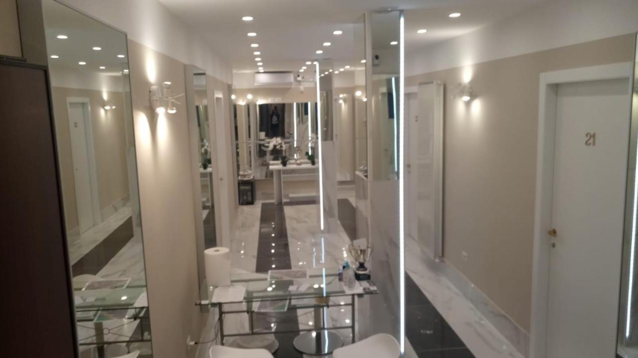 Pescara Centro Luxury Suite II Deluxe Rooms ภายนอก รูปภาพ