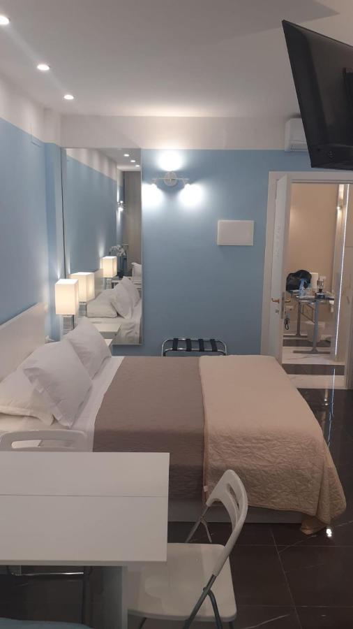 Pescara Centro Luxury Suite II Deluxe Rooms ภายนอก รูปภาพ