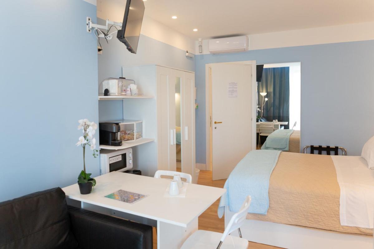 Pescara Centro Luxury Suite II Deluxe Rooms ภายนอก รูปภาพ