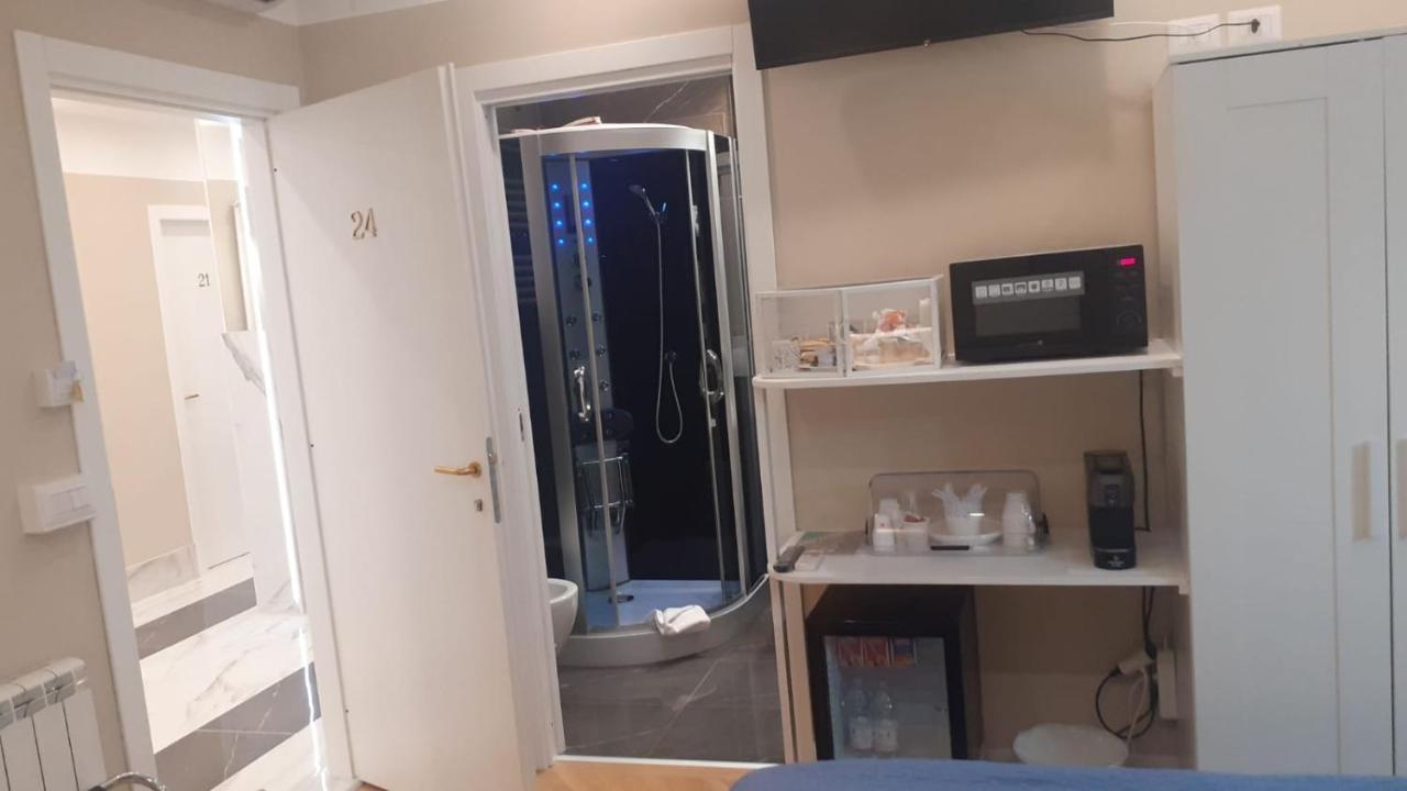 Pescara Centro Luxury Suite II Deluxe Rooms ภายนอก รูปภาพ