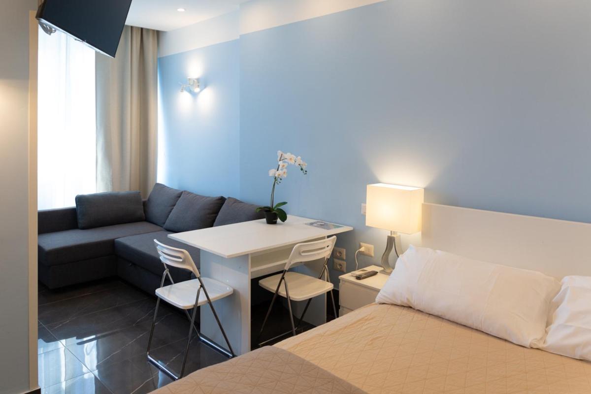 Pescara Centro Luxury Suite II Deluxe Rooms ภายนอก รูปภาพ